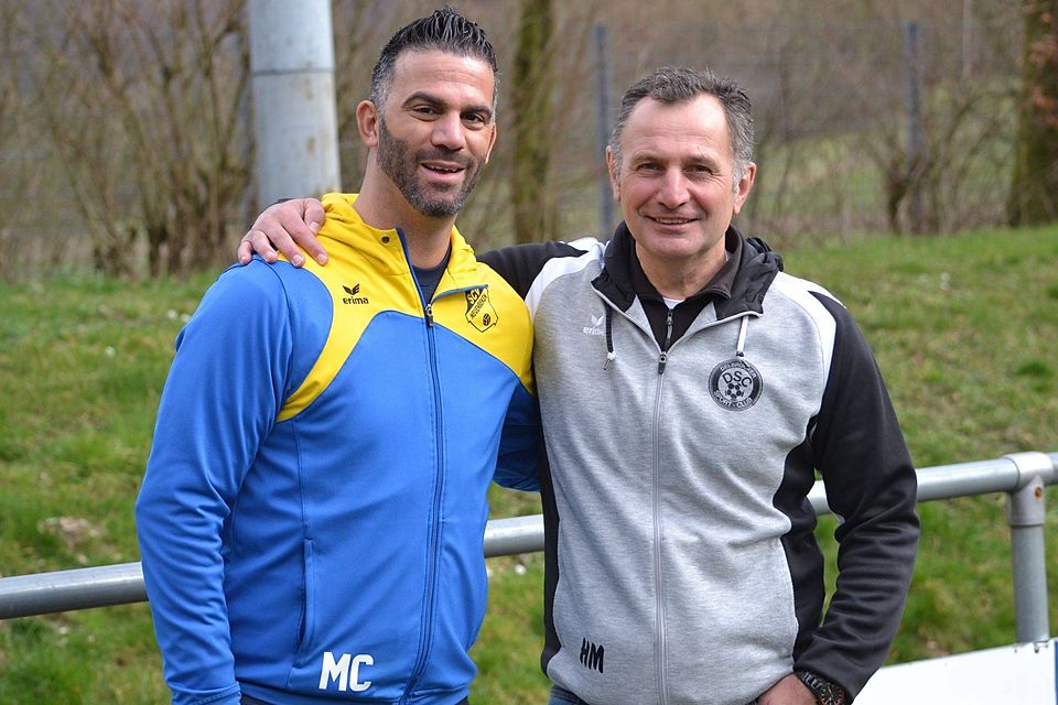 Neuenbekens Trainer Marco Cirrincione trifft auf seinen früheren Coach Heinz Mehlich.