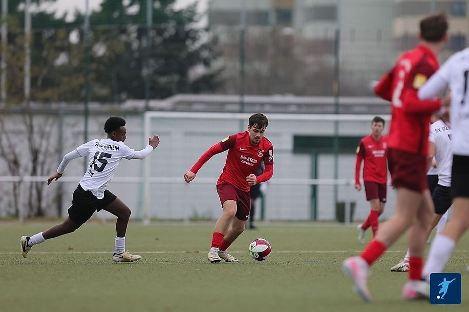 Der Aufsteiger mischt oben mit: Drei Spieltage vor Saisonende wahrt der FC Eddersheim III seine realistischen Chancen auf Platz zwei und sicherte sich dafür einen 3:1-Sieg gegen den SV Flörsheim.