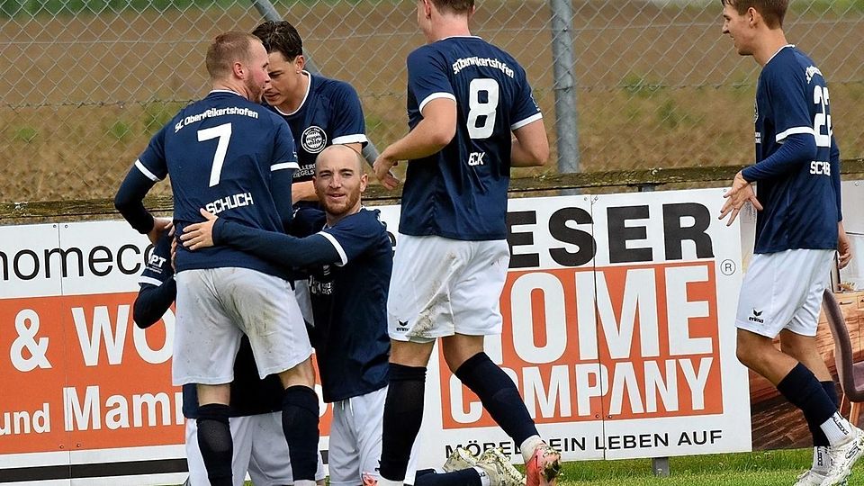 Die Fußballer des SC Oberweikertshofen.
