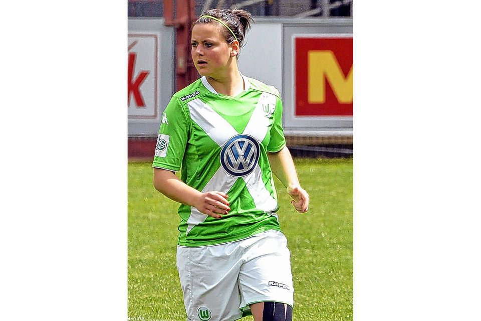 Seit der U15 kickt Jasmin Sehan für Deutschland im Nationalteam, jetzt wurde sie für den EM-Kader der U19-Frauen berufen.