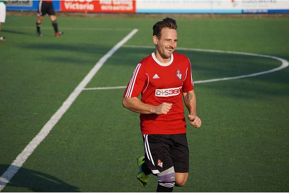 Will es nochmal wissen: Routinier Miro Dorenburg spielt diese Saison in der Frankfurter Oberliga-Mannschaft mit. Foto: Schömann