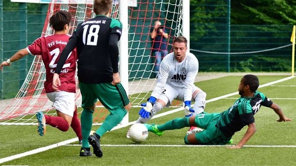 Auf die CSC-Defensive um Keeper Langendorf kommt viel Arbeit zu. F: Jochen Classen