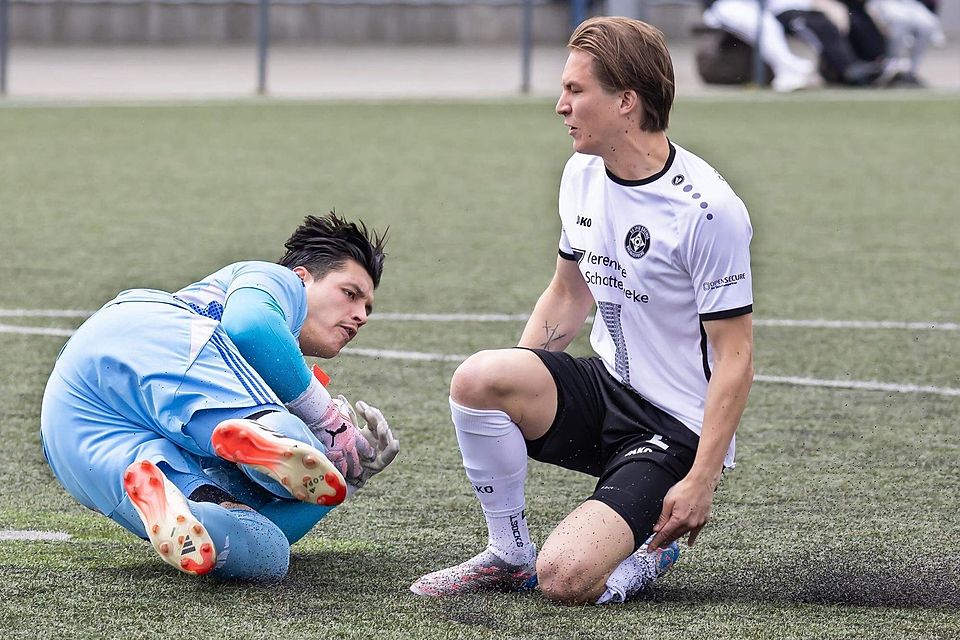 Luca Michalke vom SV Breinig (in Weiß) erzielte im letzten Heimspiel der Saison einen Doppelpack.