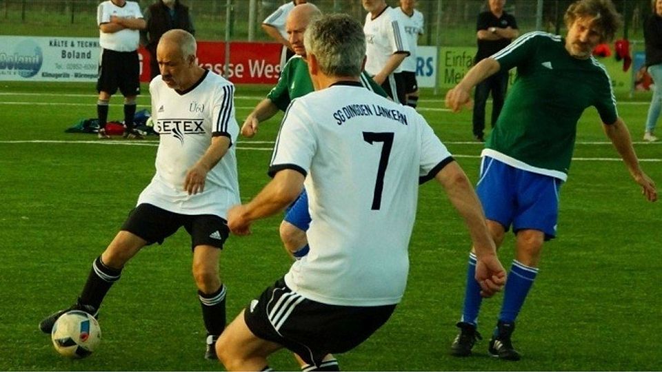 Ernst Arndt erlitt bei einem Ü60-Spiel einen Herzinfarkt. Momentan ist sein Zustand aber wieder stabil. Foto: Venhuis