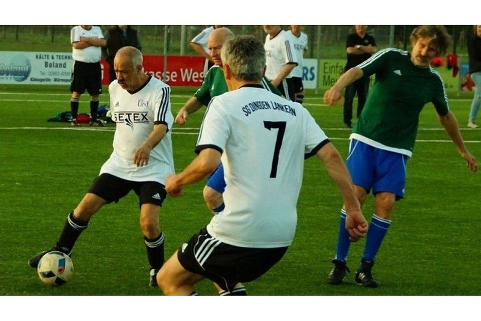 Ernst Arndt erlitt bei einem Ü60-Spiel einen Herzinfarkt. Momentan ist sein Zustand aber wieder stabil. Foto: Venhuis