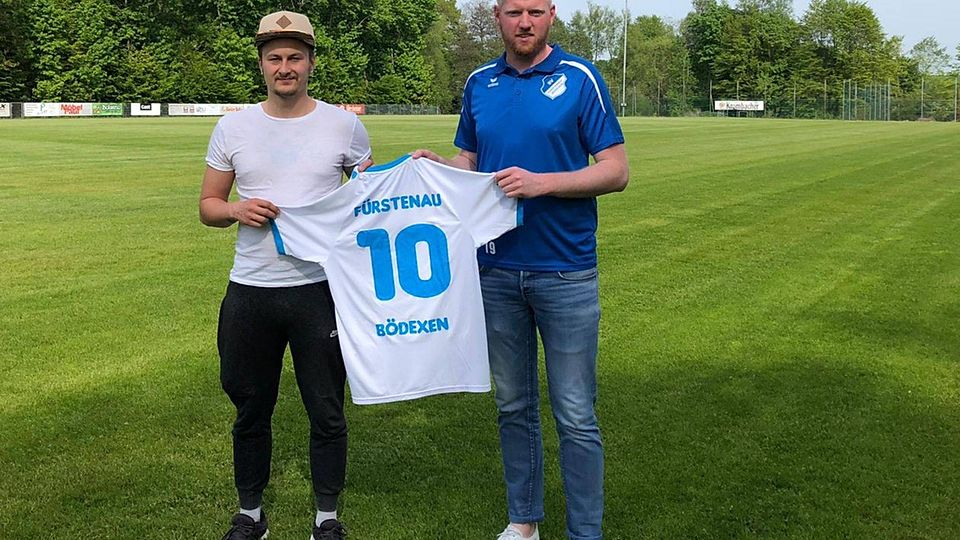 FüBo-Obmann Thomas Kister (rechts) freut sich schon jetzt auf Neuzugang Pascal Meinert.