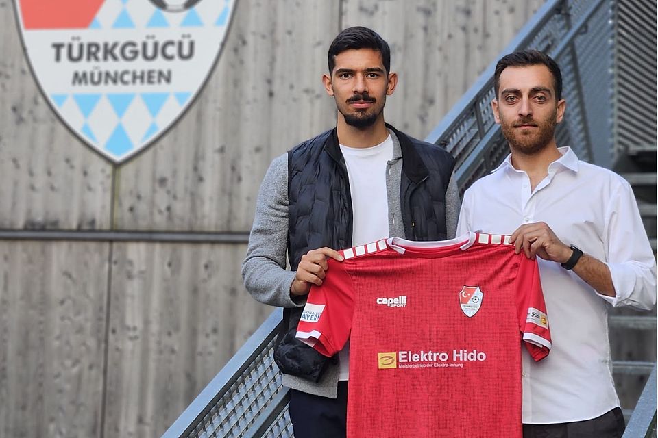 Deniz Haimerl (li.) war zuletzt für den FC Augsburg II am Ball.