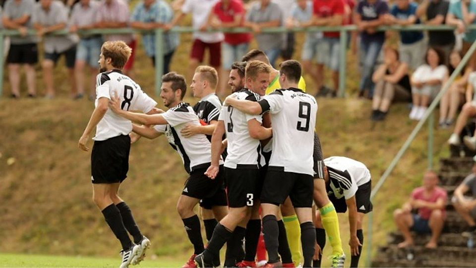 Jubel bei der SG Hochwald nach den zwei Auftaktsiegen in der Rheinlandliga und dem Weiterkommen im Verbandspokal.