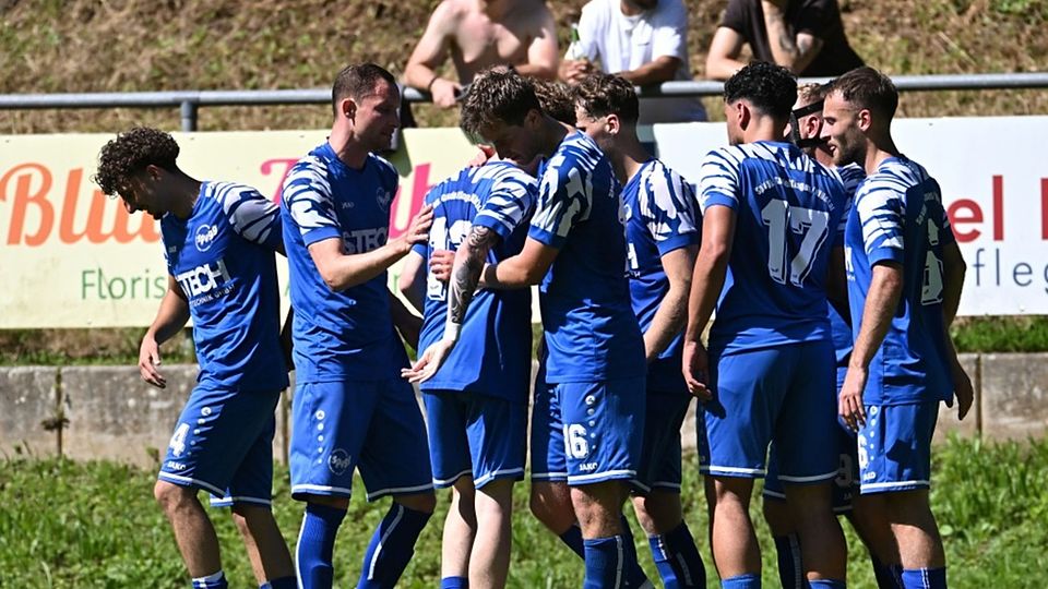 Jubel bei den Gastgebern. Der SpVgg. Gundelfingen/Wildtal fehlt nur noch ein Punkt zur Verbandsliga. 