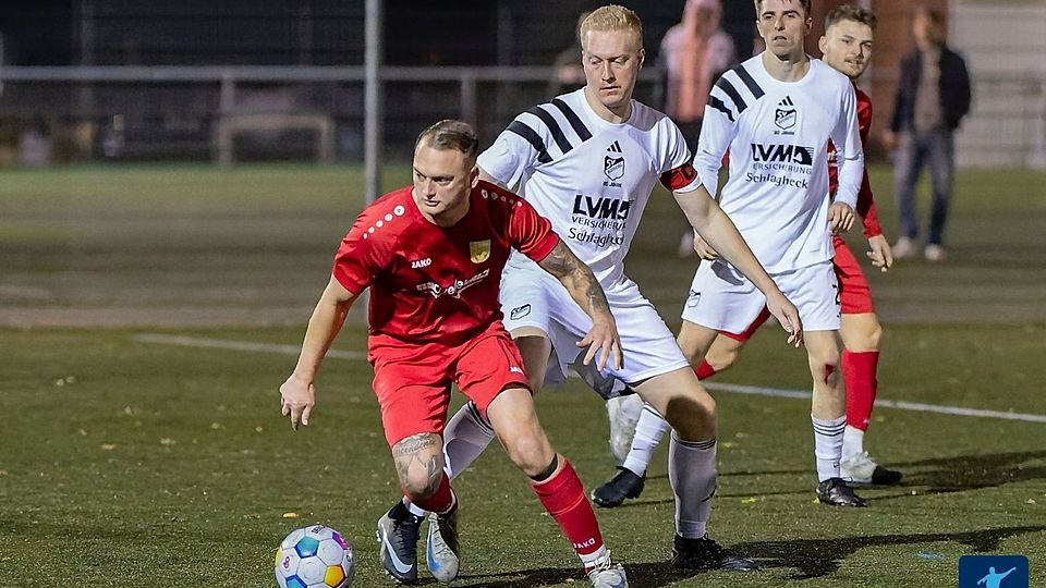 Lüttingens Kunstrasen im Fokus. 