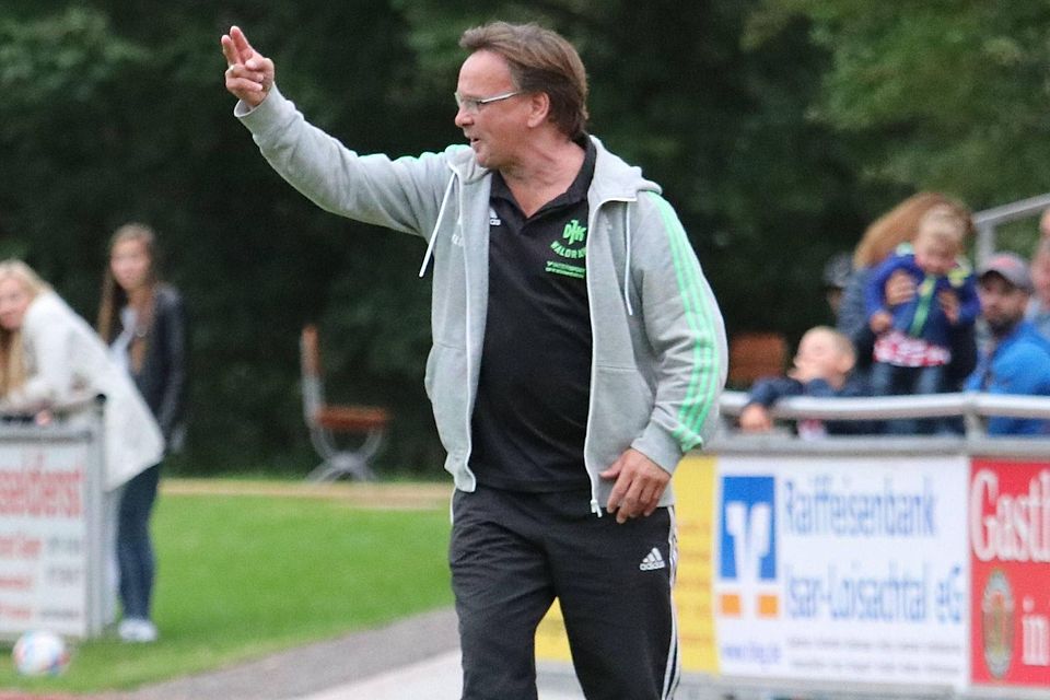 Ähnlich erfolgreich wie in Waldram will Ralf Zahn auch als neuer Trainer des SV Münsing arbeiten. Ähnlich erfolgreich wie in Waldram will Ralf Zahn auch als neuer Trainer des SV Münsing arbeiten.