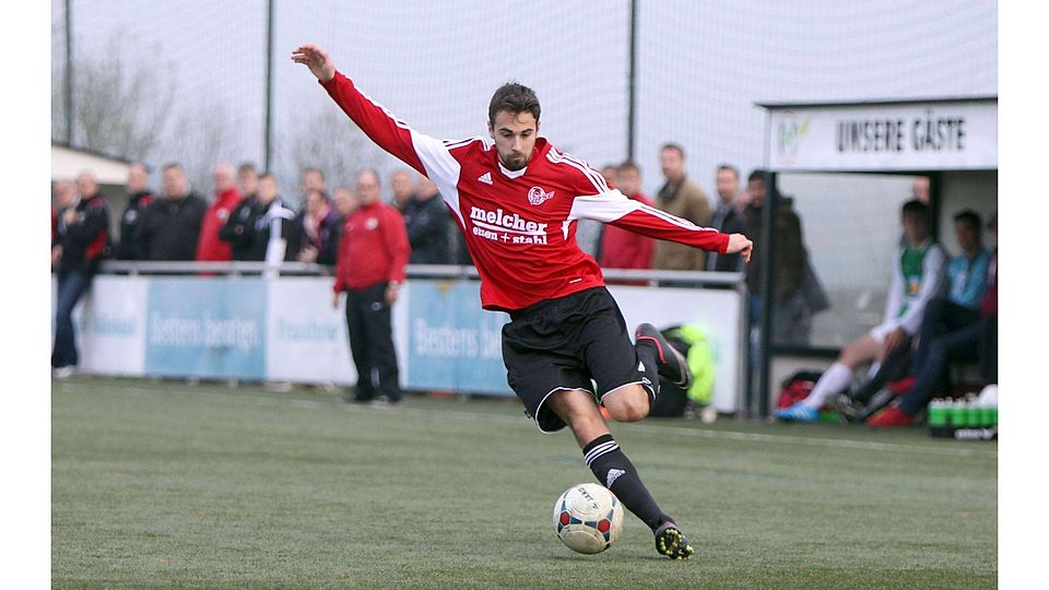 Nicolai Dörnte holt mit Usingen einen weiteren %u201EDreier%u201C.	Foto: Breier Foto: