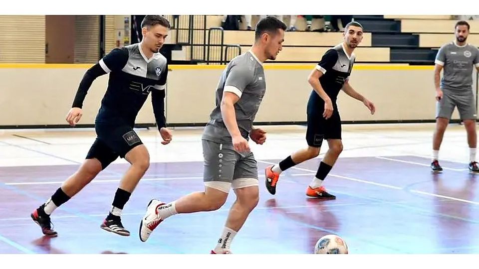 Die Finalrunde beim Schiedsrichter-Turnier in der Sporthalle des Otto-Schott-Gymnasiums steigt am Sonntag, 4. Januar.      Archivbild: Kristina Schäfer