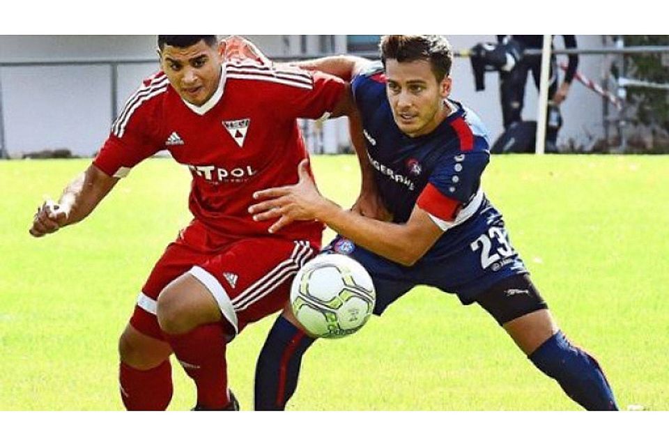 Die TSG Hofherrnweiler und ihr Kapitän Philipp Leister (rechts) gehen als Titelfavorit in die Rückrunde. Günter E. Bergmann - Photograph