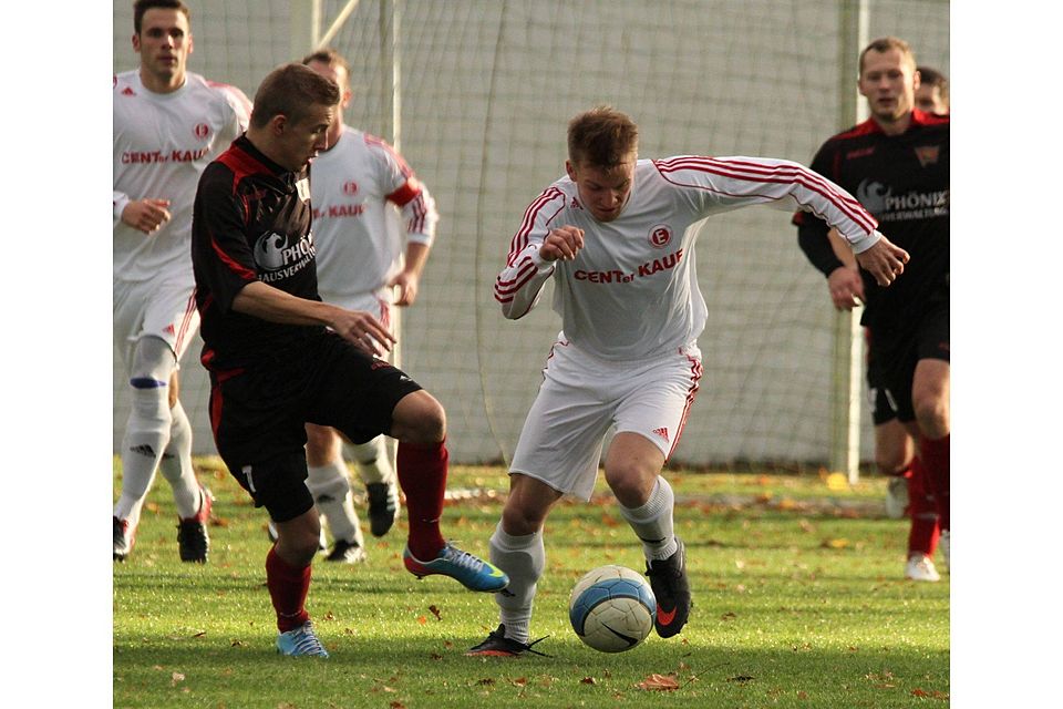 Traf bei Lok doppelt: Patrick Mostaller (r.). Traf bei Lok doppelt: Patrick Mostaller (r.).