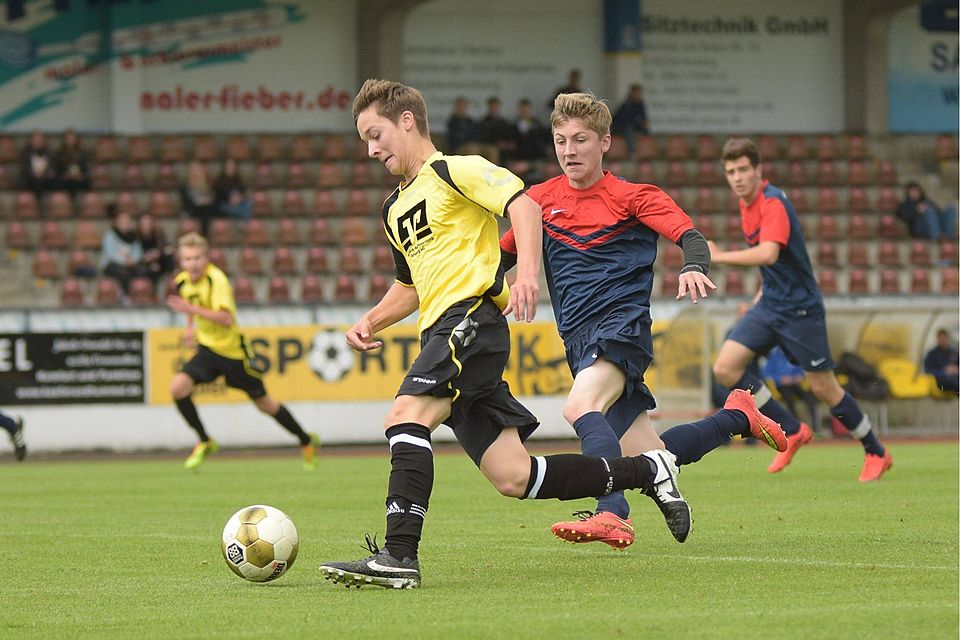 Der FC Amberg sicherte sich am Ende den Aufstieg in die Landesliga   Foto: Schneider