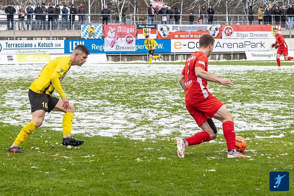 Trotz Schnee wurde in Memmingen gespielt. Das Ergebnis fiel eindeutig aus - 5:0 für die Gäste aus Vilzing.