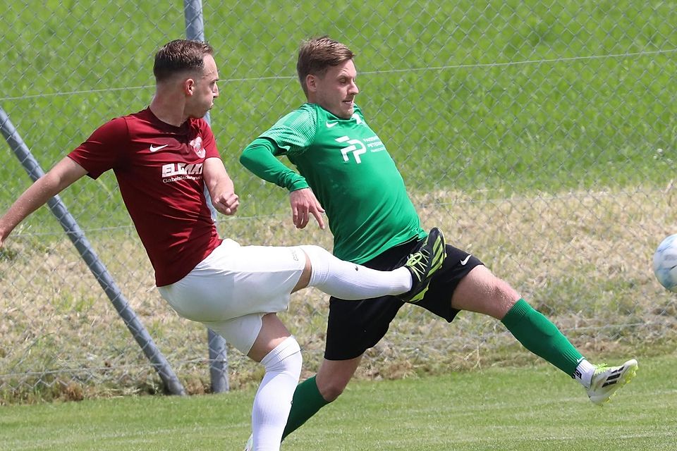 Er fällt lange aus: Kammerbergs Jonas Grundmann (l.) zog sich im jüngsten Heimspiel einen Kreuzbandriss zu.