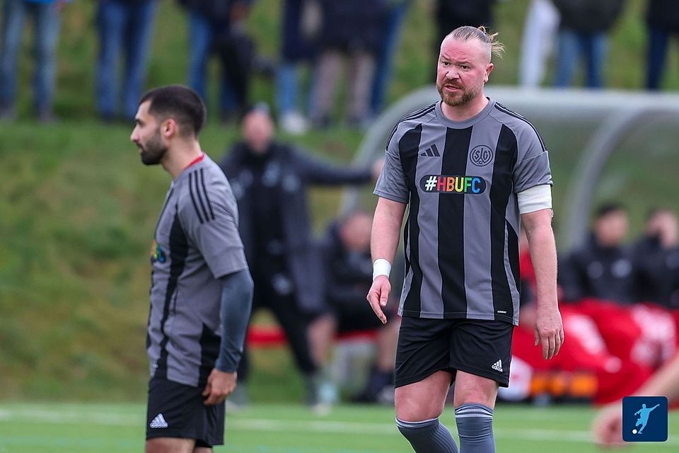 Die SG Walluf (hier Mirko Dimter) gab gegen Marburg binnen zehn Minuten eine 2:0-Führung aus der Hand.