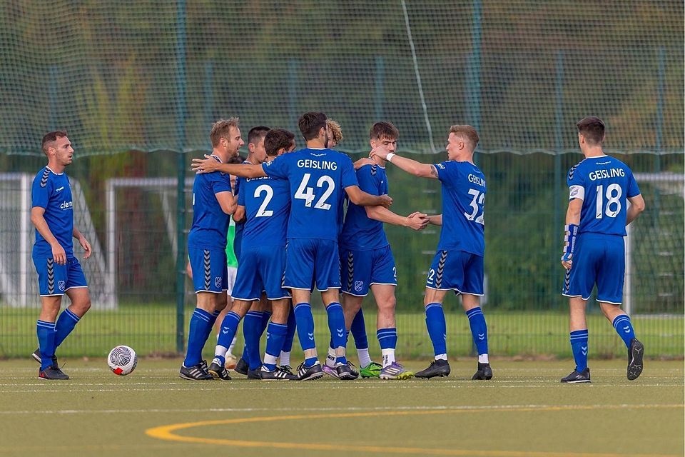 Der FC Langengeisling fuhr mal wieder drei Zähler ein. Der FC Langengeisling fuhr mal wieder drei Zähler ein.