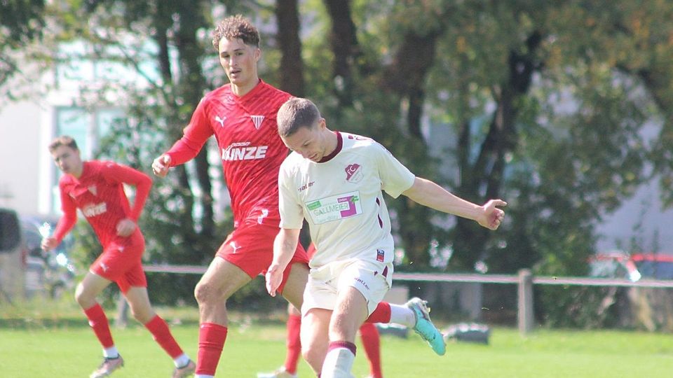 Im Hinspiel unterlag der SV Bruckmühl rund um Vinzenz Egger dem FC Schwabing knapp.