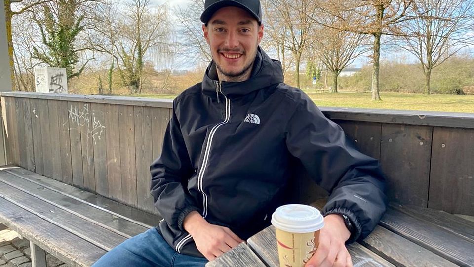 Im Engelgarten in Höchstadt hat sich Dieter Rebel mit Sebastian Schäferlein (Bild) getroffen.