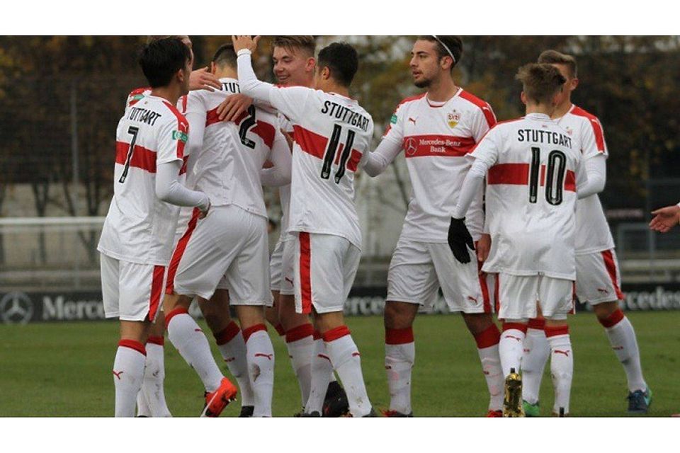 Haben derzeit reichlich Grund zum Jubeln: Die B-Junioren des VfB Stuttgart haben sich mit einem 2:0-Sieg gegen den SV Sandhausen auf den dritten Tabellenplatz der U17-Junioren Bundesliga, Staffel Süd/Südwest, vorgearbeitet. F: Lommel