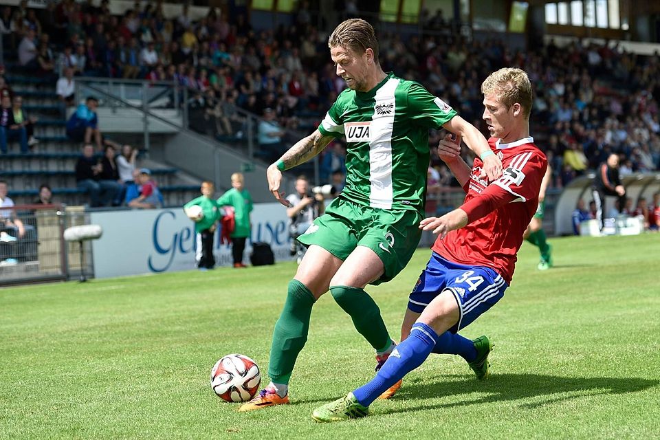 Andreas Volk (r.) spielte für die SpVgg Unterhaching in der 3. Liga. Zur kommenden Saison verstärkt er den SC Oberweikertshofen. Andreas Volk (r.) spielte für die SpVgg Unterhaching in der 3. Liga. Zur kommenden Saison verstärkt er den SC Oberweikertshofen.