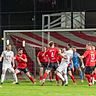 Umkämpfte Partie zwischen dem VfB Hallbergmoos und dem TSV 1880 Wasserburg. (Archivfoto)