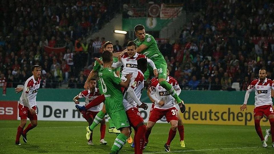 Im August 2017 standen sich RWE und Borussia Mönchengladbach im DFB-Pokal gegenüber.
