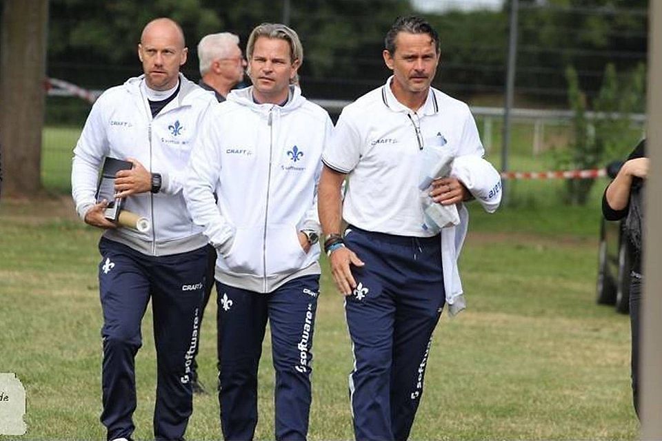 Mit Frank Steinmetz (links) ist das Trainertrio um Dirk Schuster und Sascha Franz wieder komplett. 