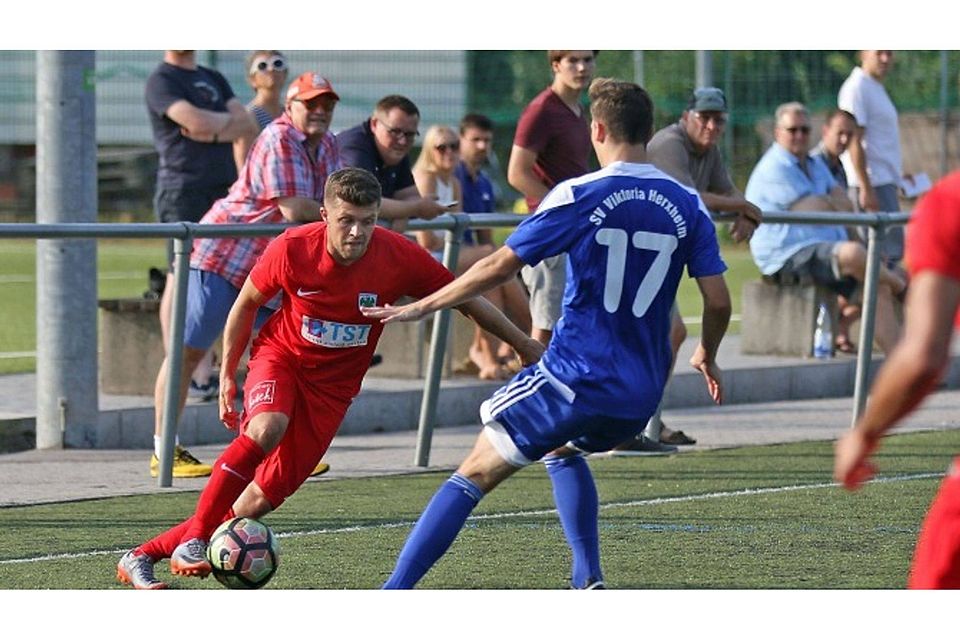 Fehlt gegen Bodenheim: Zum Start in die Rückrunde muss die Wormatia-Zweite auf Fabio Nagy (links) verzichten.	Archivfoto: pa/Dirigo