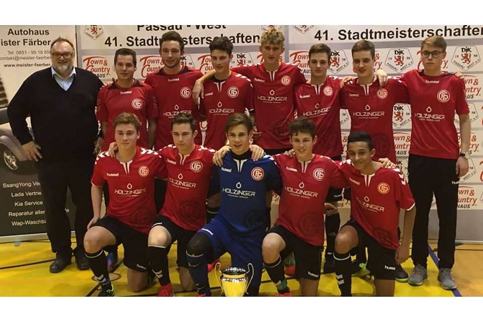 Sieger der U17: Bezirksoberligist FC Passau