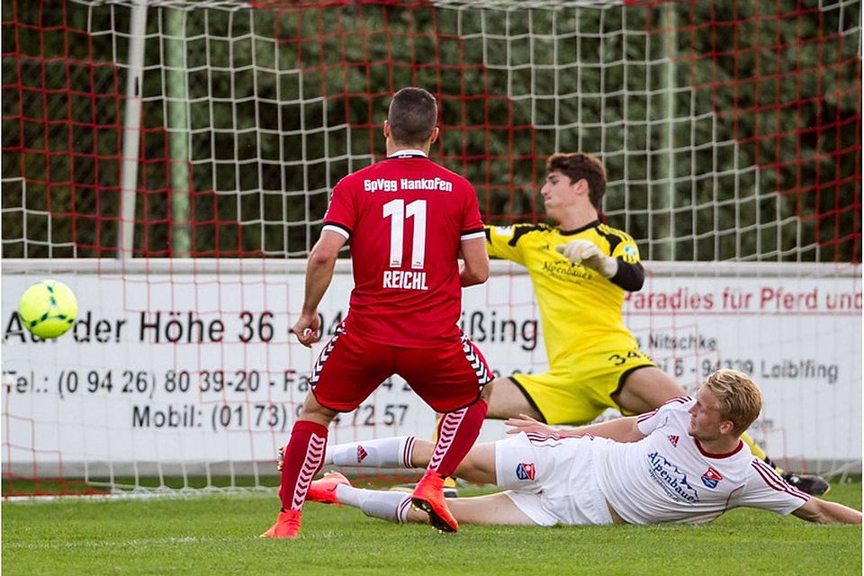 Matthias Reichl lochte ein zum zwischenzeitlichen 1:0 und 3:1 gegen die Hachinger U23. F: Becherer