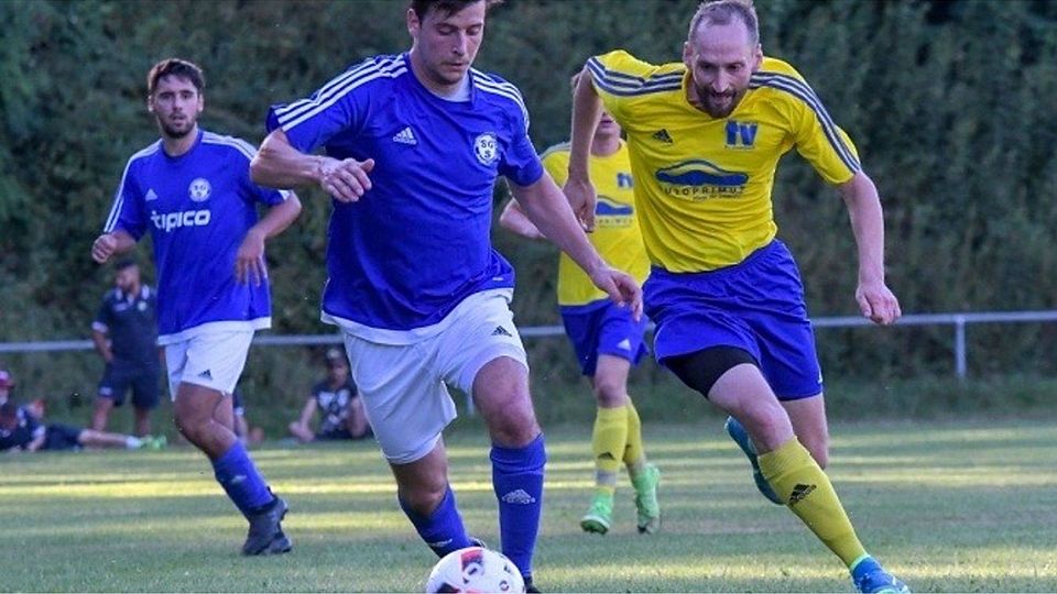 Viktor Bauer (rechts) wird ab sofort nicht mehr als Spielertrainer für den TV Fränkisch-Crumbach auflaufen F: Kristel