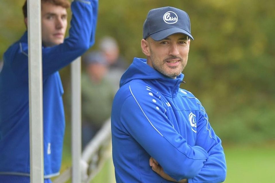 Übernahm zwischenzeitlich das Traineramt: Abteilungsleiter Johannes Schwarz. Übernahm zwischenzeitlich das Traineramt: Abteilungsleiter Johannes Schwarz.