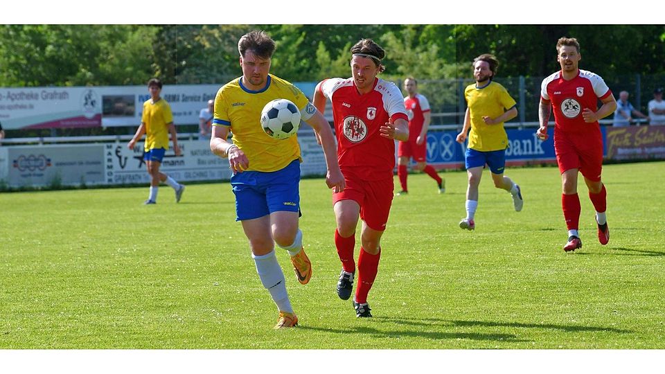 Der SC Fürstenfeldbruck (gelbe Trikots) im Spiel gegen die SpVgg Wildenroth.