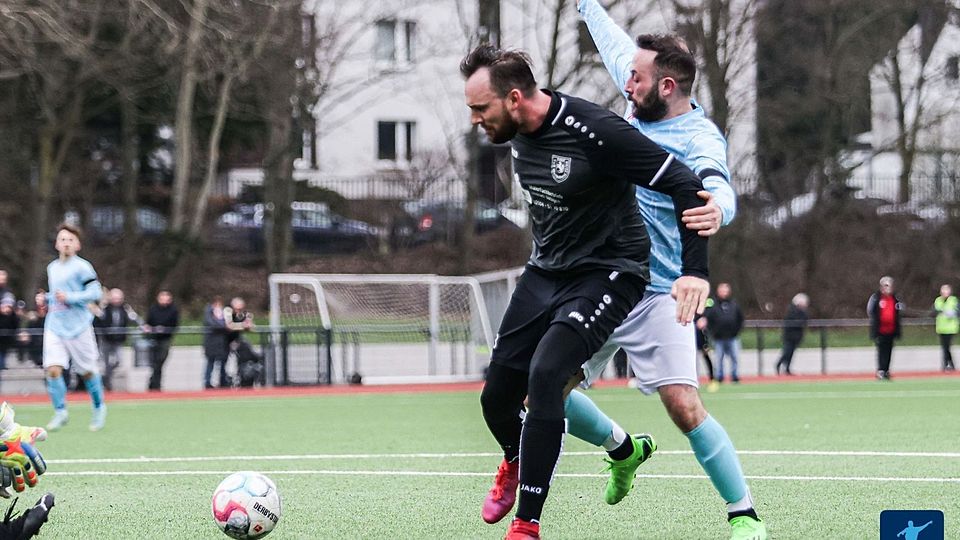 Beim TuS Breitscheid gibt es einen erstklassig bestückten Fanshop.