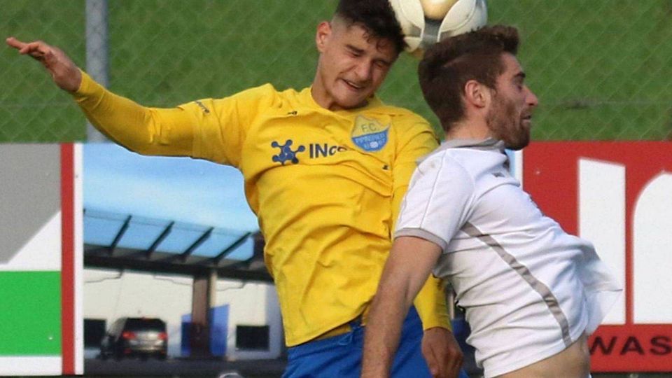 Im Spielerprofil steht hinter seinem Namen meist Mittelfeldspieler, doch in Pipinsried schätzt man seine Qualitäten im Defensivbereich, in dem er vielseitig verwendbar ist: Timon Kuko (22). 