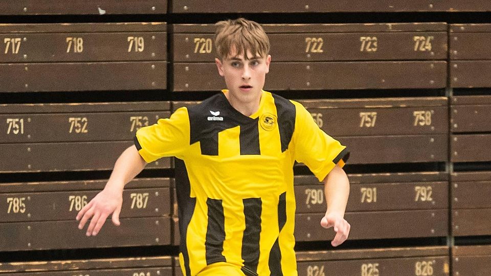 Aufstrebendes Talent: Julius Kleimann (18) durfte bei den Landesliga-Herren ran.