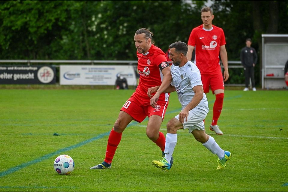 Christian Cichon (in Rot im Vordergrund) beendet seine aktive Laufbahn.