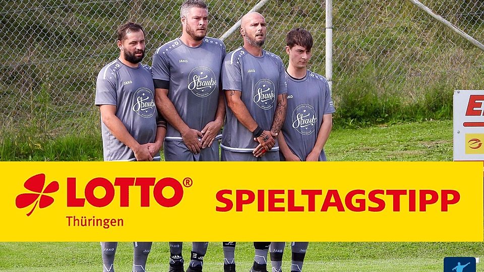 Robin Rosemann (2. v. l) tippt den 1. Spieltag der KOL Südthüringen.