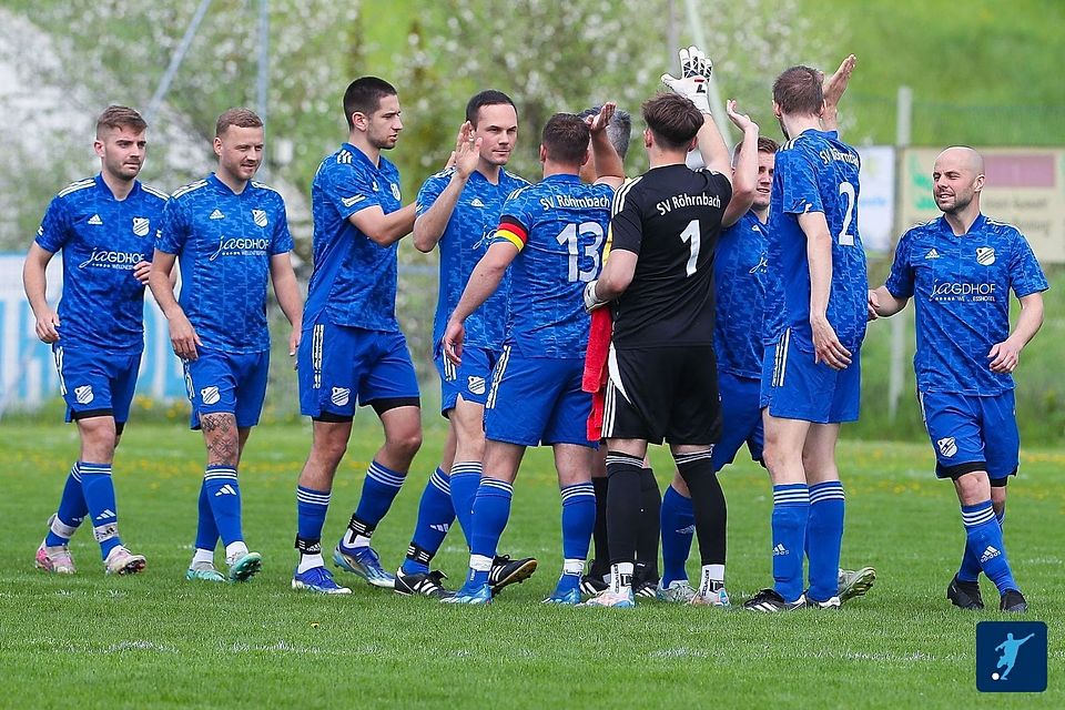 Röhrnbach bald Kreisligist? Dem Gejagten gehört das Titelbild. Röhrnbach bald Kreisligist? Dem Gejagten gehört das Titelbild.