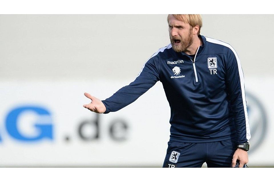 Daniel Bierofka hat die Relegation gegen Saarbrücken fest im Blick Foto: dpa / Andreas Gebert