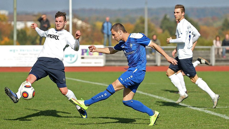 Außenverteidiger Adrian Döbele (links) zieht es nach der Verbandsligarunde zum SV Bondorf Foto (Archiv): Eibner