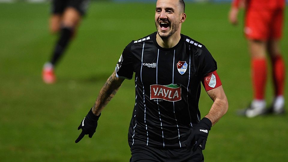 Fußball 3. Liga 19. Spieltag Viktoria Köln - Türkgücü München am 15.01.2021 im Sportpark Höhenberg in Köln Torjubel / Ju