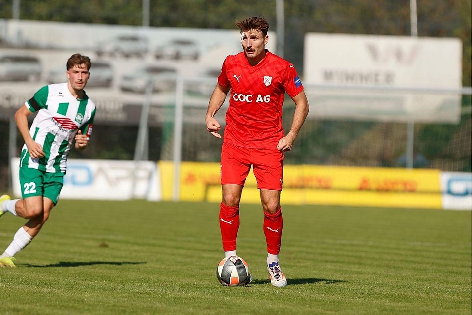 Meister Erlbach und Christopher Obermeier konnten letzte Saison die Auflagen für die Regionalliga Bayern nicht erfüllen.