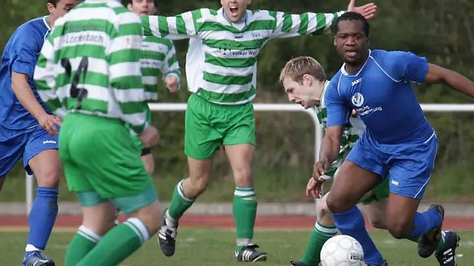 Lang ist’s her: Schon in den Nullerjahren bildeten die Reserven von KSG Mitlechtern und SV Lörzenbach eine Spielgemeinschaft. Die ersten Mannschaften arbeiteten von 2004 bis 2012 zusammen als SG Mitlechtern/Lörzenbach, hier im Spiel bei Eintracht Bürstadt.