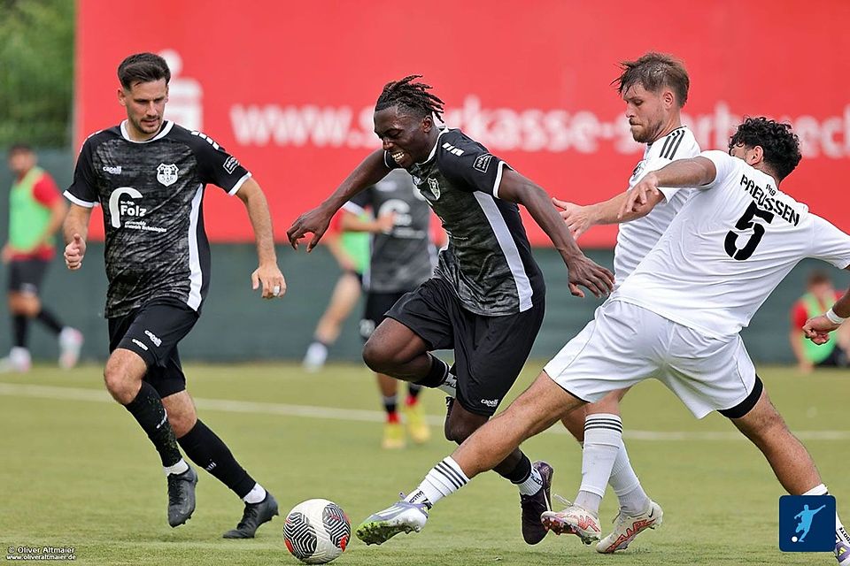 Für die Merchweiler Spieler (weiß) war gegen den Spitzenreiter mehr drin 