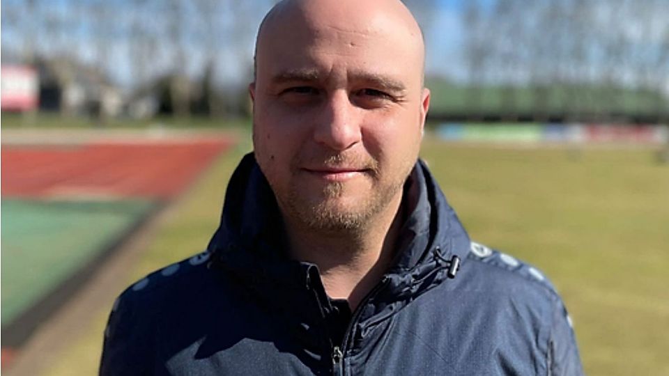 Nikos Tsakiris trainiert den GSC Hellas seit Dezember 2021.